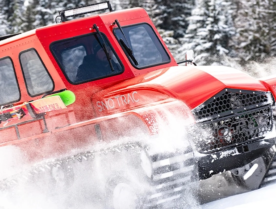 Flexible tracked snow vehicle designed for mobility in deep snow conditions
